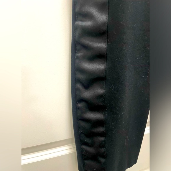 Spanx- Black tuxedo pants with satin side stripe - Picture 2 of 4